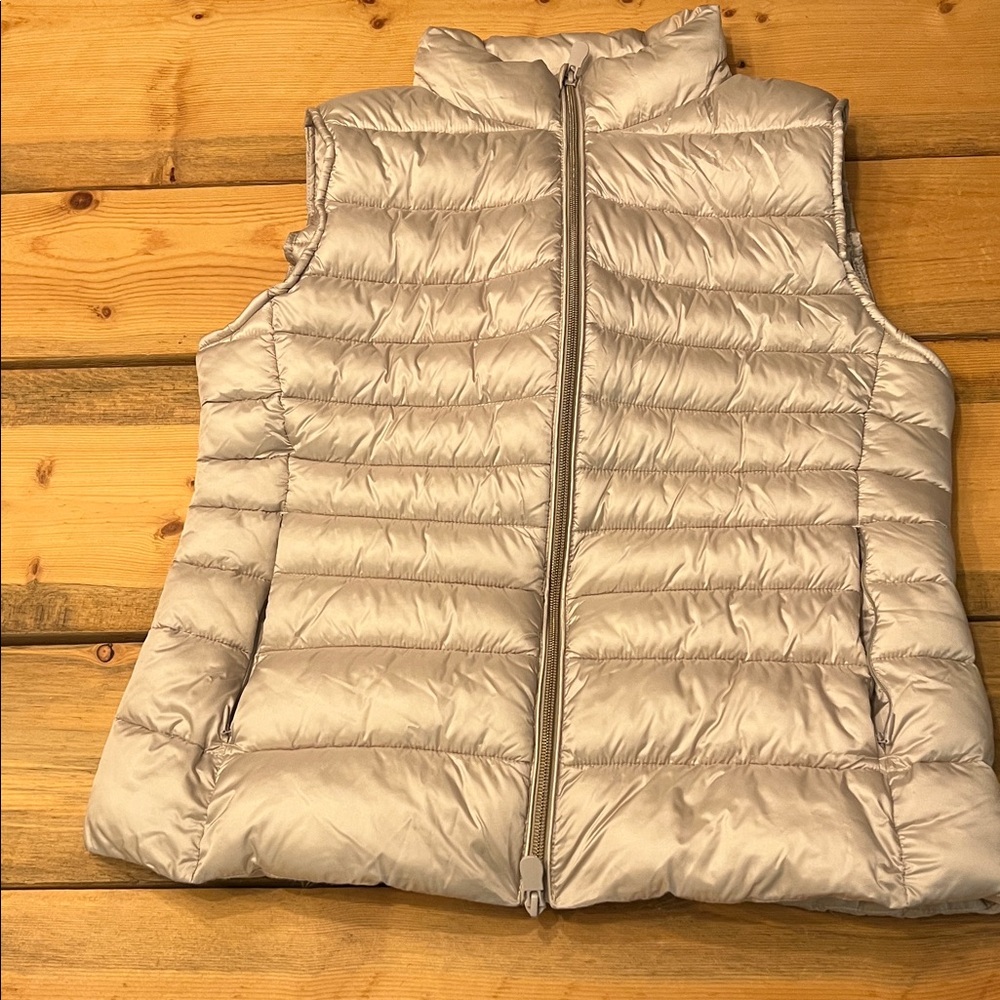SAVE THE DUCK Lynn Puffer Vest in Beige: size 4 / L.